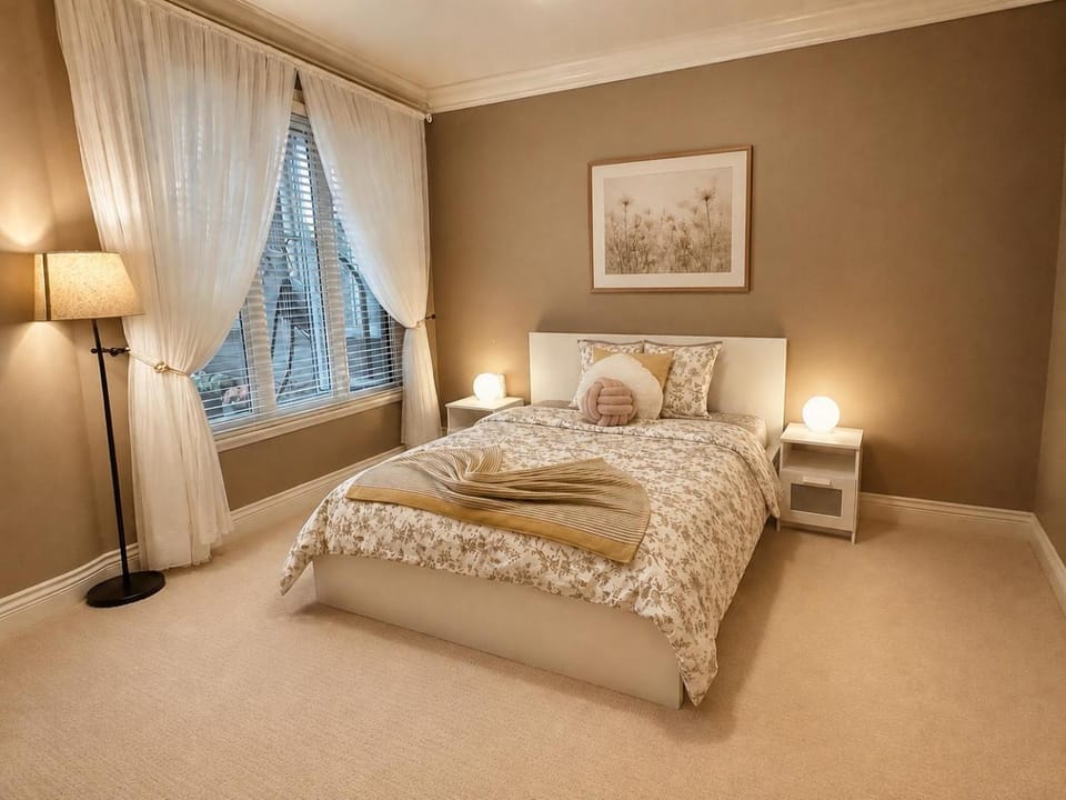 Scorpio House Langley -ROOM 1 Separate restroom Vacation rental in British Columbia