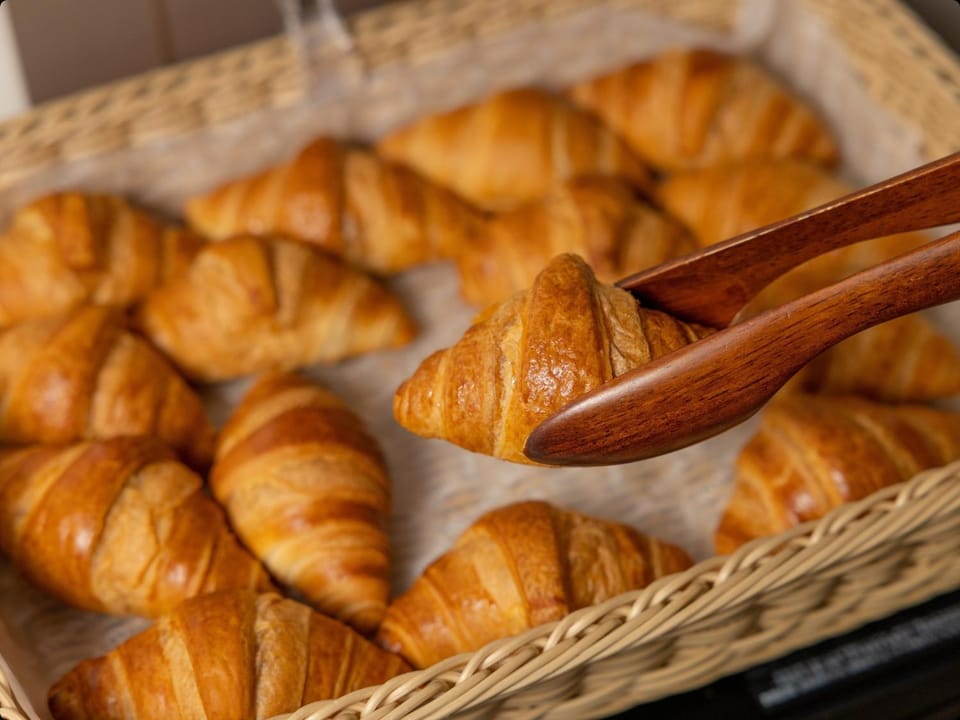 Restaurant/places to eat, Breakfast, Buffet breakfast