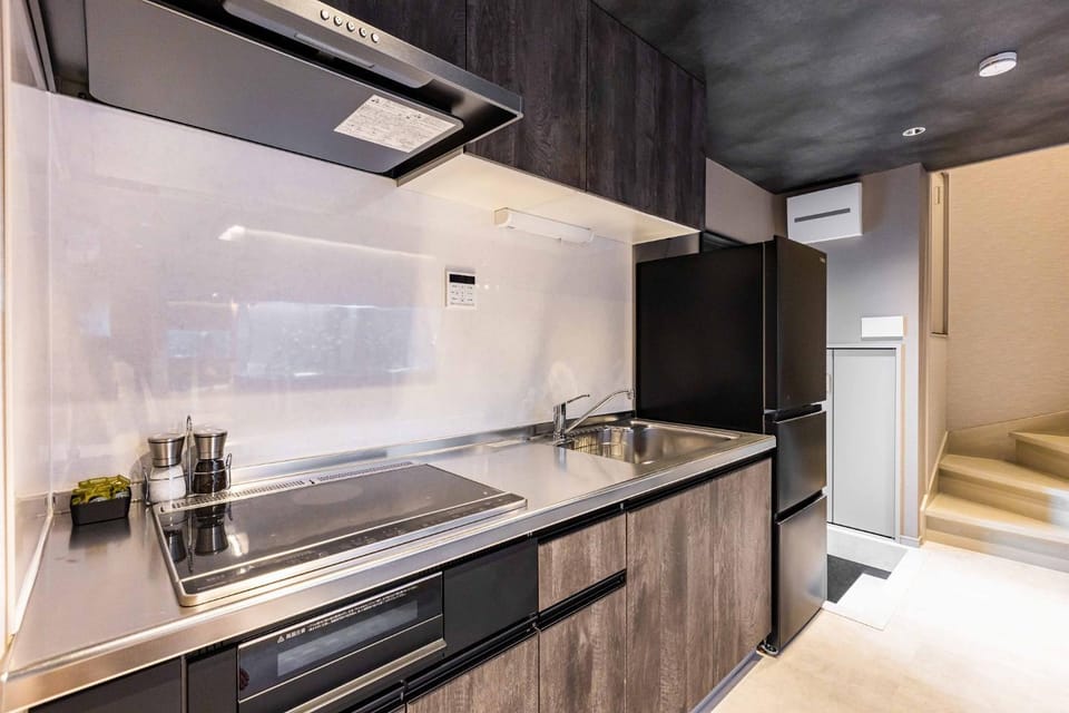 Bathroom, Kitchen or kitchenette, minibar, stove
