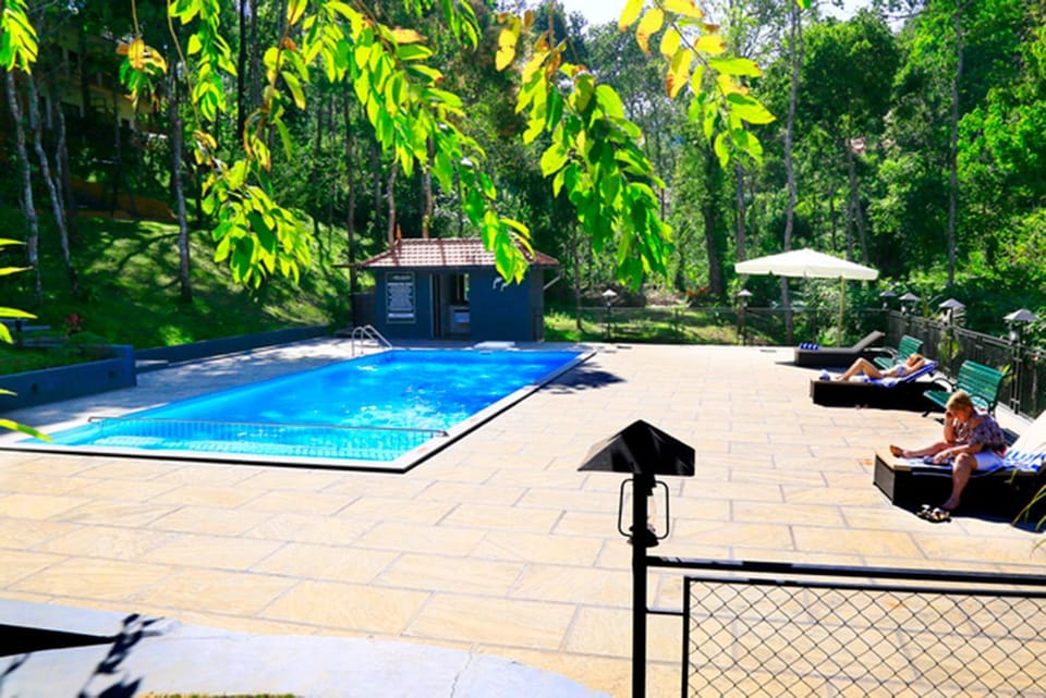 Day, Swimming pool, sunbed