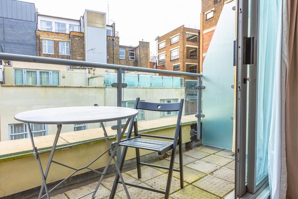 Balcony/Terrace, Dining area