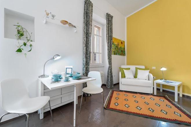 HomeToLove Marina Apartment in Cagliari