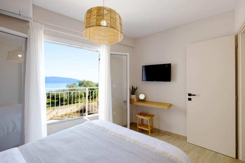Bed, Bedroom, Sea view