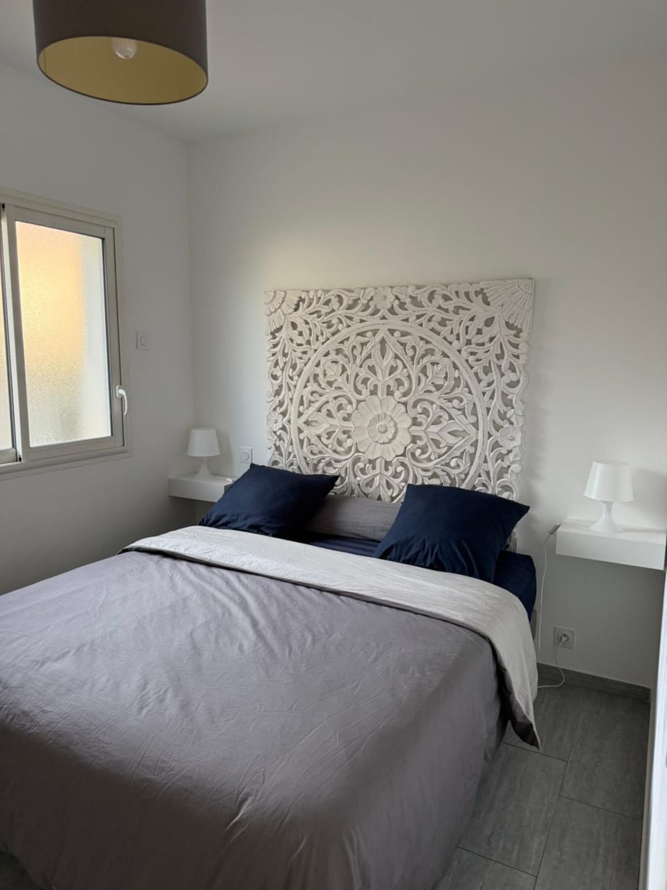 Appartement cosy avec cour privée & terrasse Calme idéal couples familles Apartment in Cavaillon