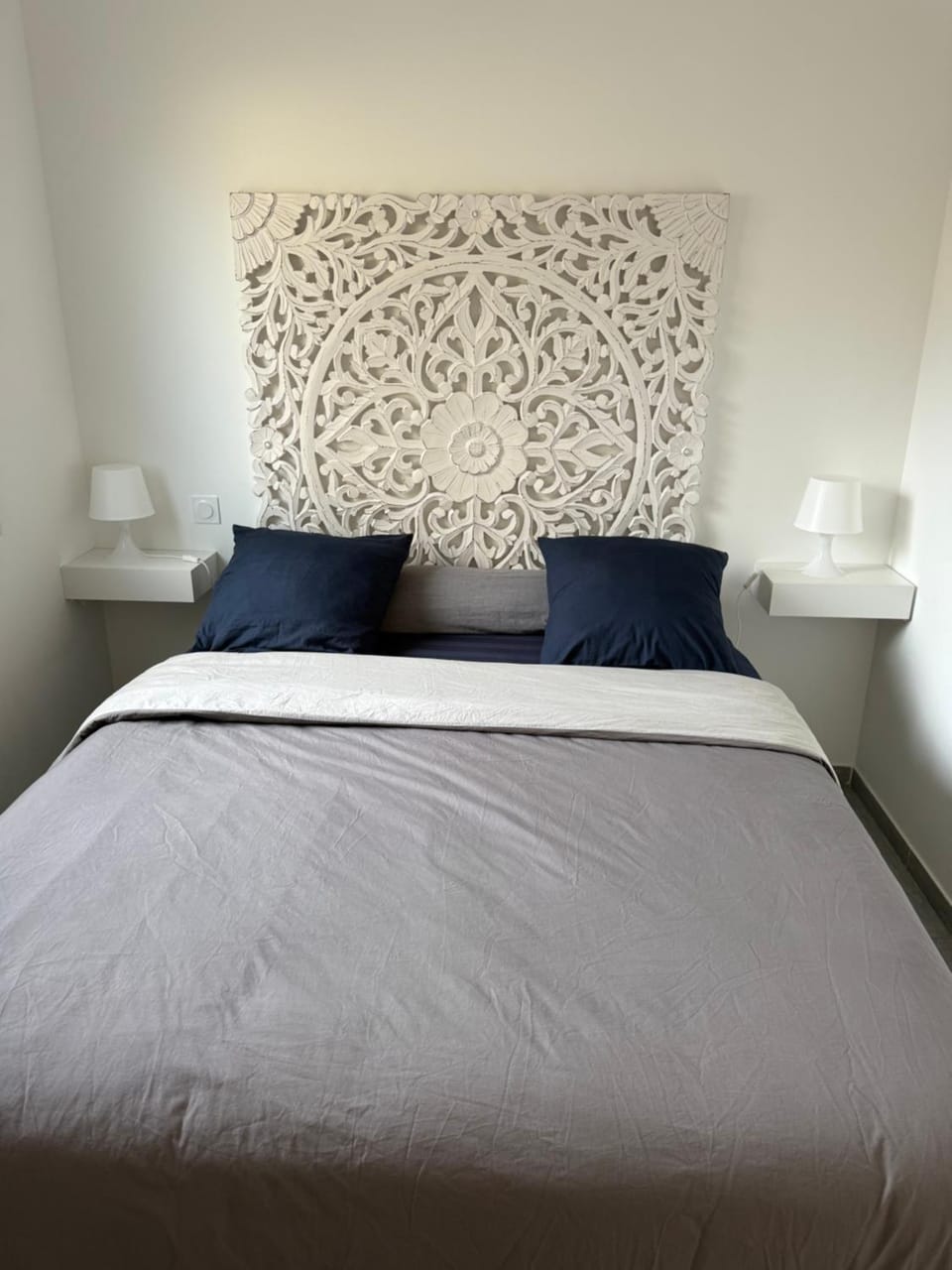 Appartement cosy avec cour privée & terrasse Calme idéal couples familles Apartment in Cavaillon