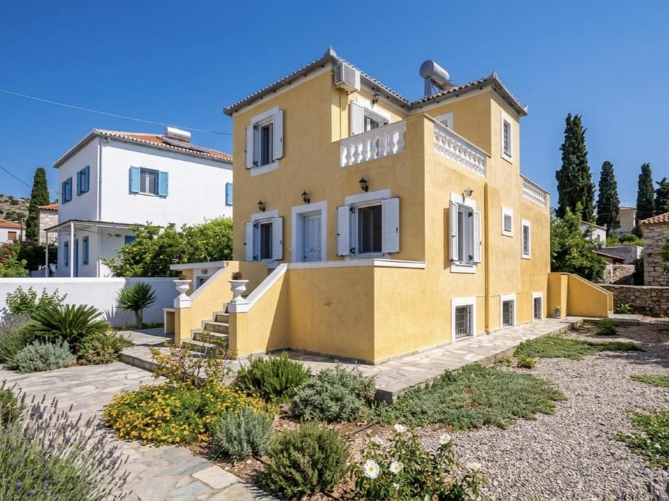 Villa Santa Marina House in Spetses