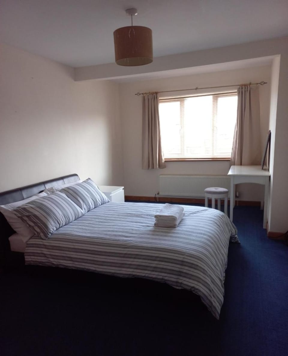 Maple Lodge House in Cheltenham