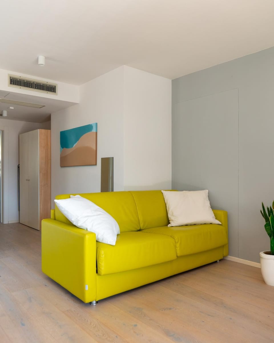 Living room, air conditioner