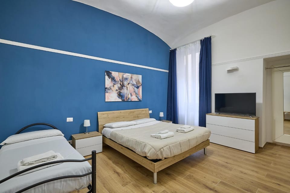 Bed, TV and multimedia, Photo of the whole room, Bedroom, air conditioner