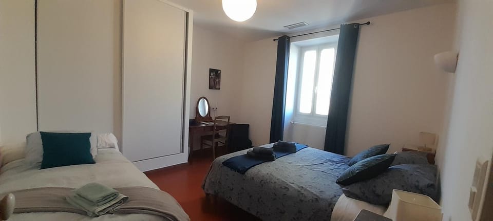 Domaine Les Peupliers - Grand Gite 15 couchages - House in Provence-Alpes-Côte d'Azur