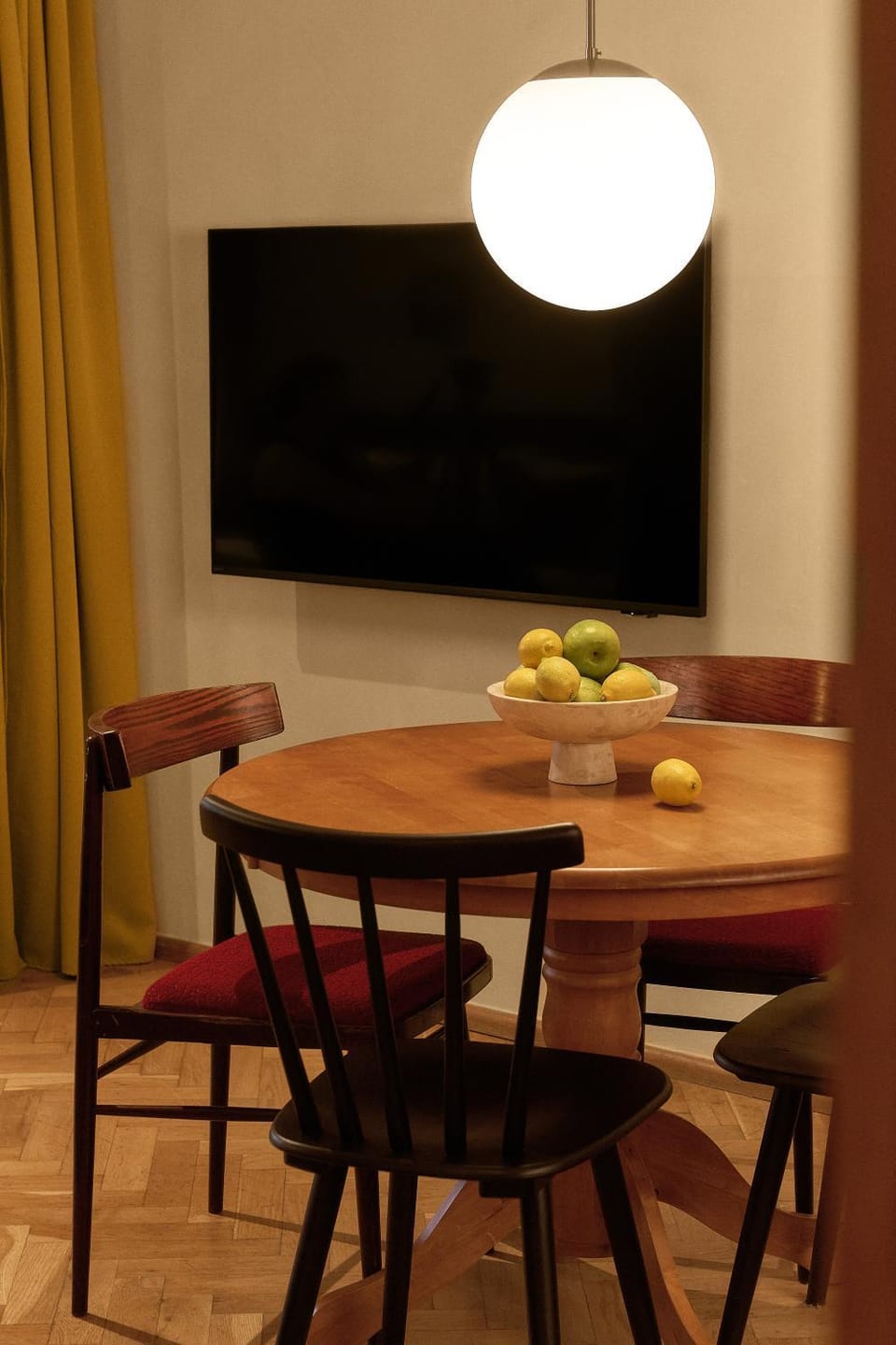 TV and multimedia, Dining area