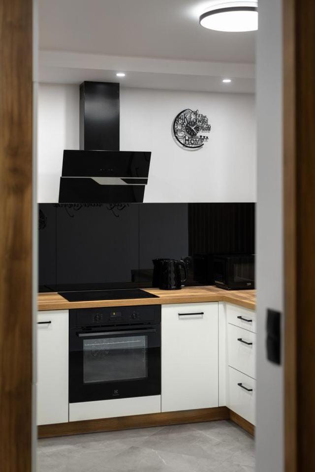 Kitchen or kitchenette, stove