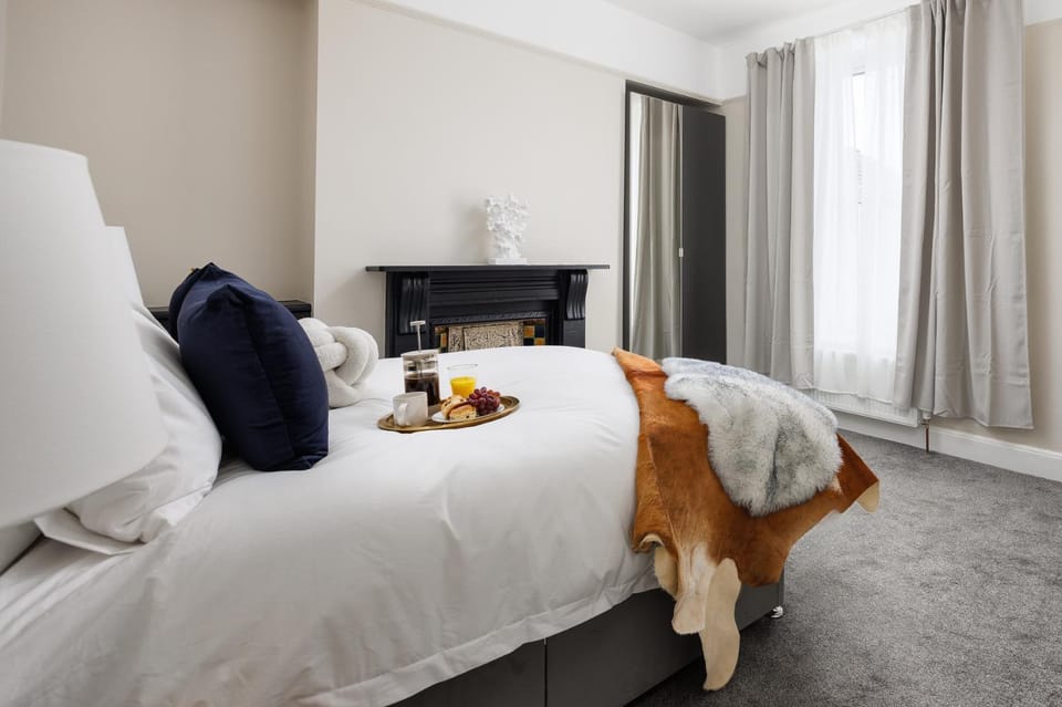 Bed, Bedroom, wardrobe