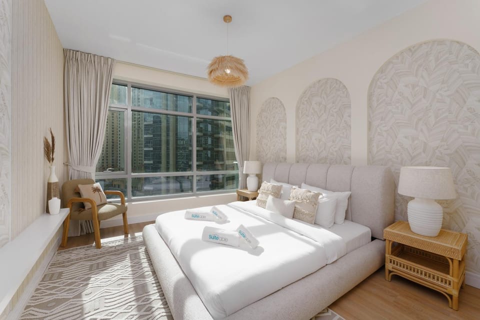 Vibrant Dubai Marina Living by Suiteable Apartment in Dubai