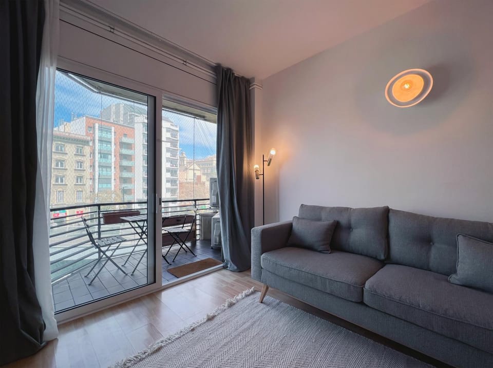 View (from property/room), Balcony/Terrace, Living room, Seating area