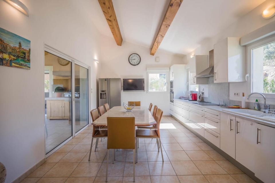 Family home in Sainte-Maxime House in Sainte-Maxime