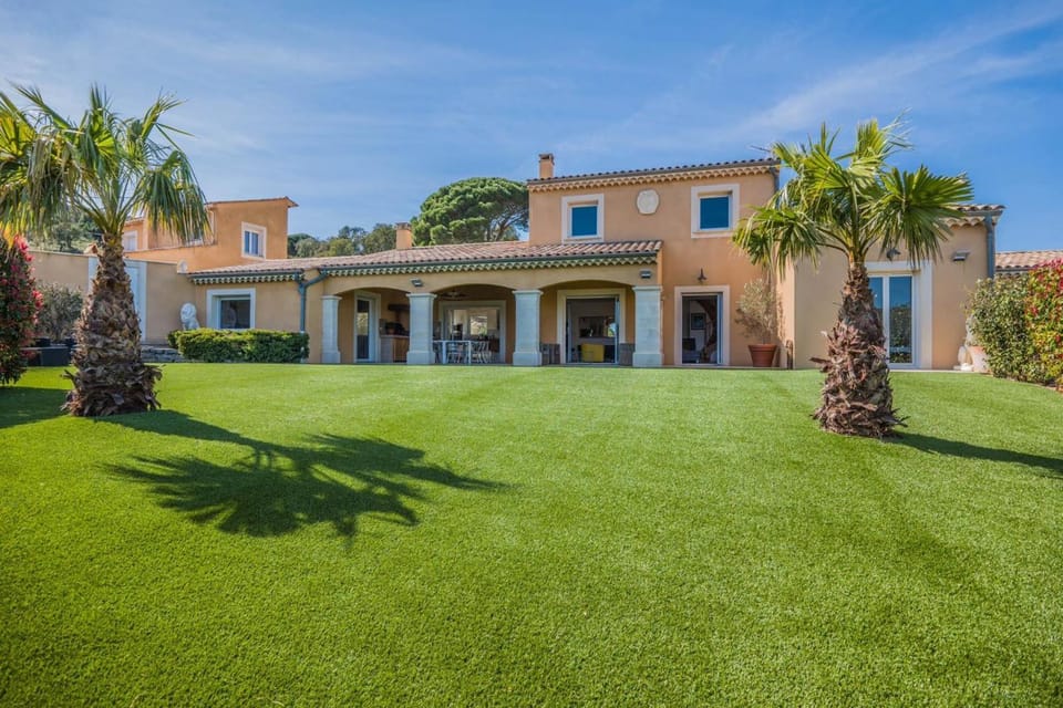 Family home in Sainte-Maxime House in Sainte-Maxime