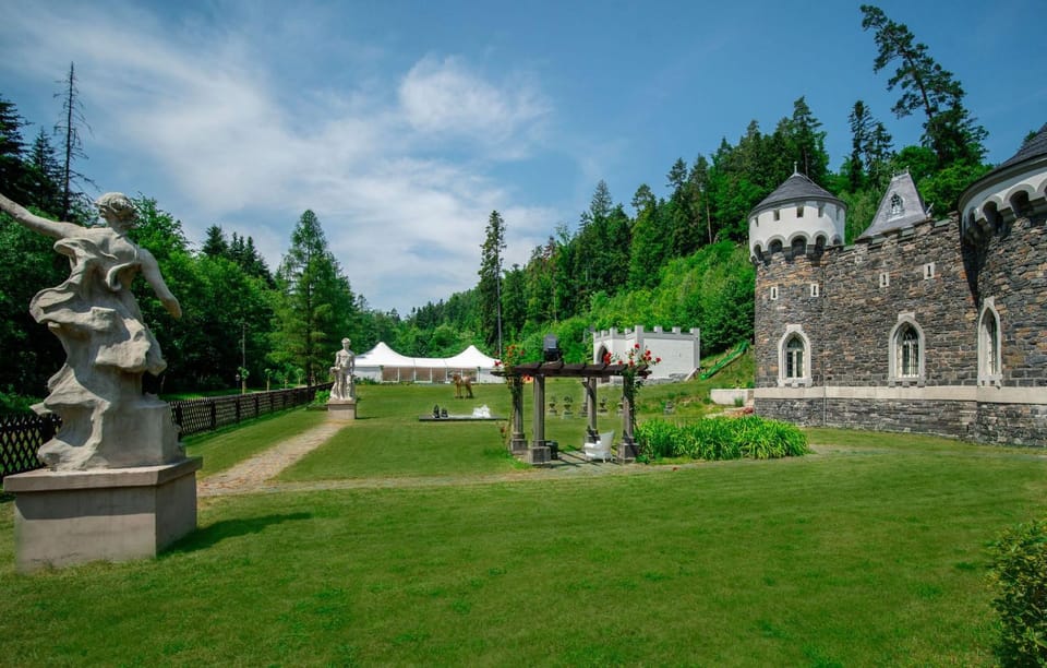 Garden, Garden view, Landmark view