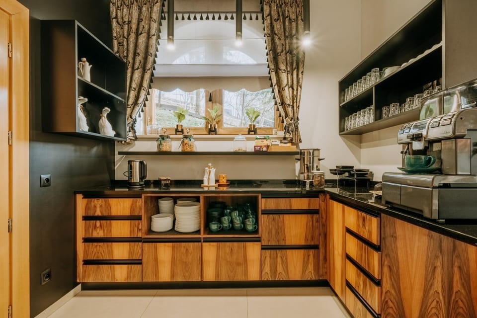 Coffee/tea facilities, Kitchen or kitchenette