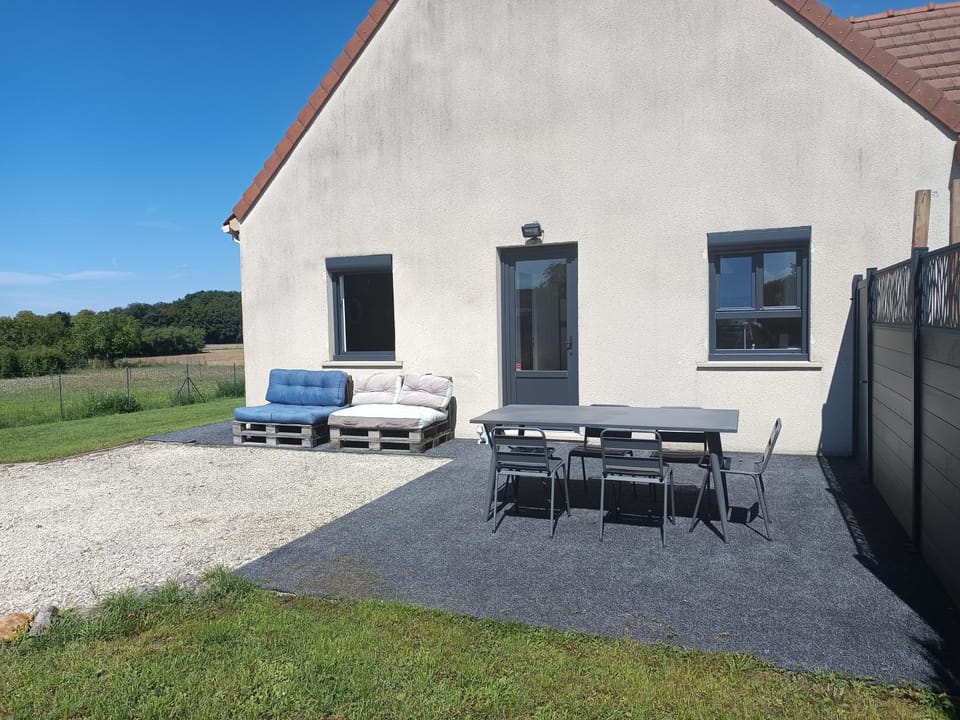 gite mille et une bulles avec jacuzzi couvert et privatisé 24 h/24 h House in Île-de-France