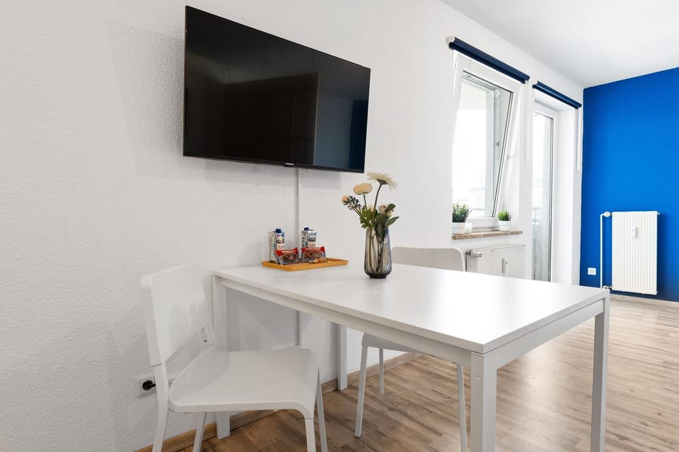 TV and multimedia, Dining area