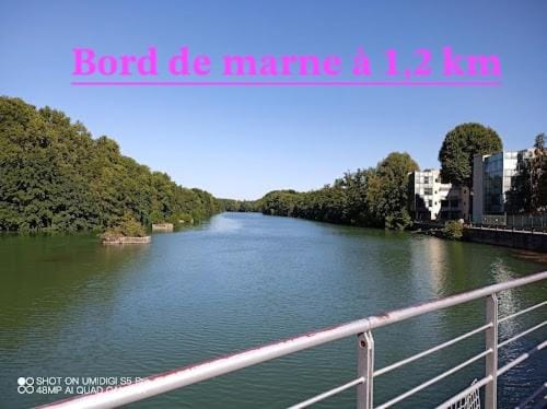 Chambre d’hôte à 13 minutes de Disneyland Vacation rental in Île-de-France