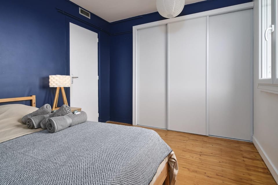 Bed, Night, Bedroom, towels