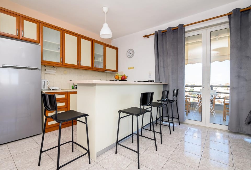 Summer, Kitchen or kitchenette, Dining area