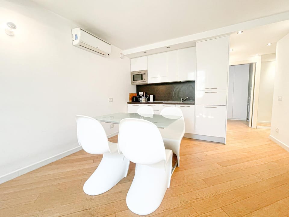 Tony Allard By Winsome Destination 3E Apartment in Cannes