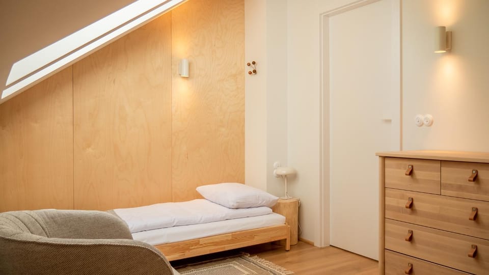 Bed, Bedroom, wardrobe