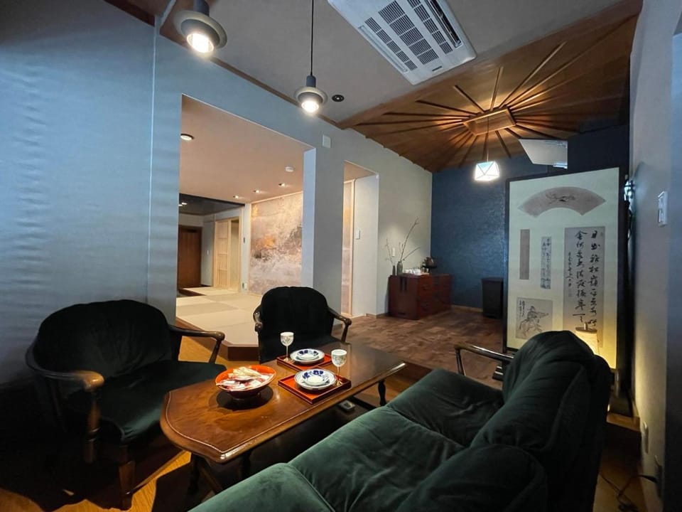 Living room, Seating area, Dining area