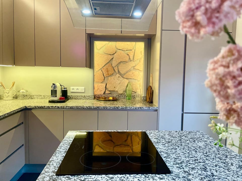 Renovated house in the center of Beausoleil House in Avenue du Carnier