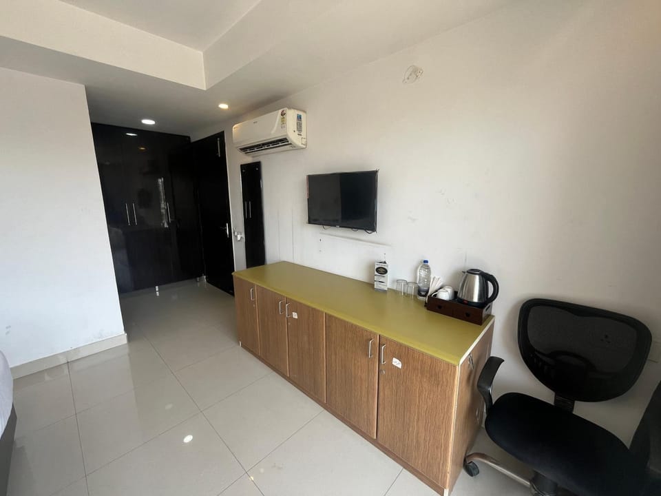 TV and multimedia, hair dresser, air conditioner