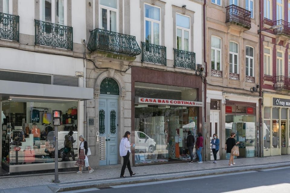 BO - Fernandes Tomás Apartment in Porto