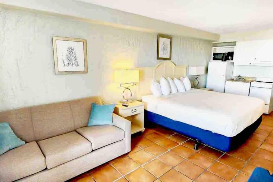 Oceanfront. Ground Floor. Easily Accessible. Apartment in Myrtle Beach