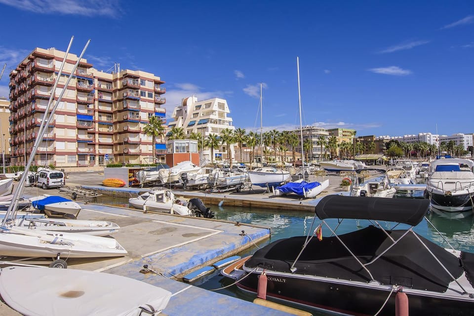 Águilas Delicias Piscina Wifi AC Parking Gratis Apartment in Aguilas