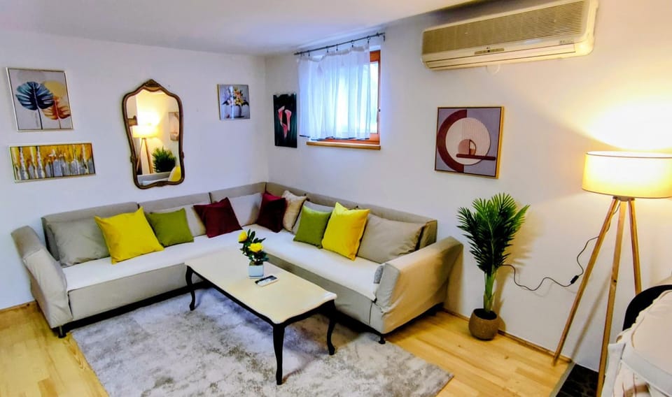Garden House House in Federation of Bosnia and Herzegovina