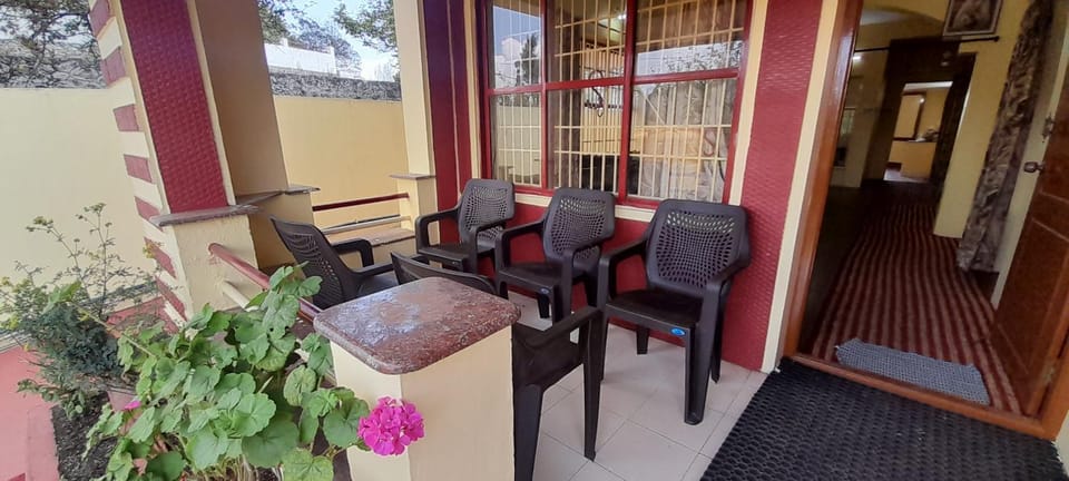 Communal lounge/ TV room, Lounge or bar