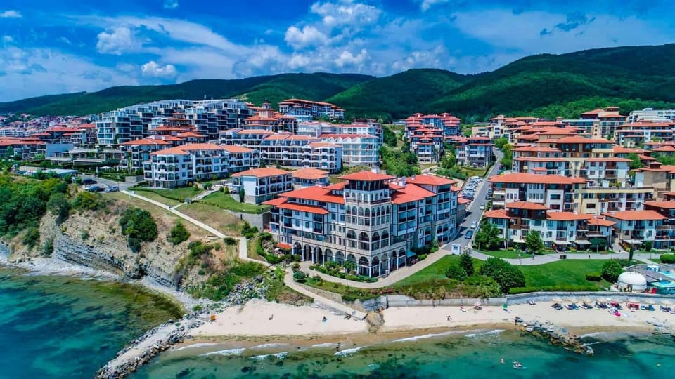 Apartment - Saint Vlas Apartment in Burgas Province