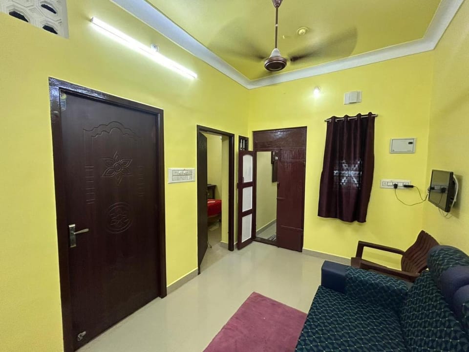 SELVAS BUDGET STAY House in Puducherry