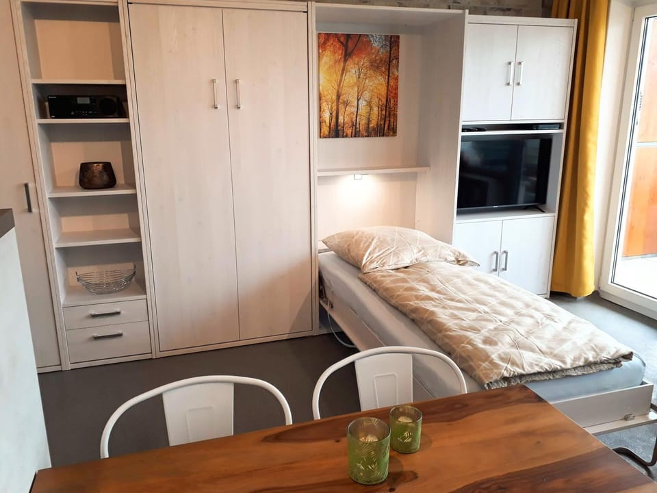 Bed, TV and multimedia, Living room, wardrobe