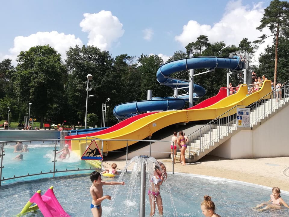 Swimming pool, Swimming pool