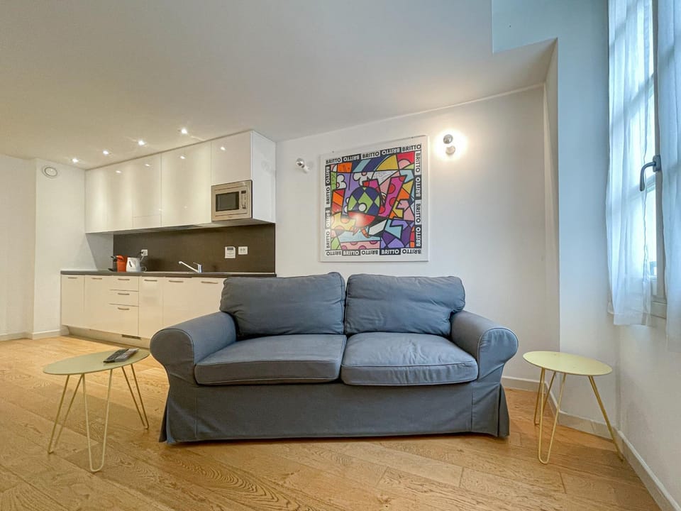 Tony Allard By Winsome Destination 3A Apartment in Cannes