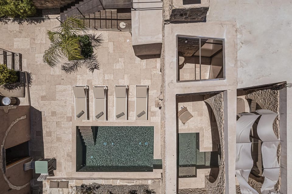 Corte Interna, free heated pool Villa in Crete