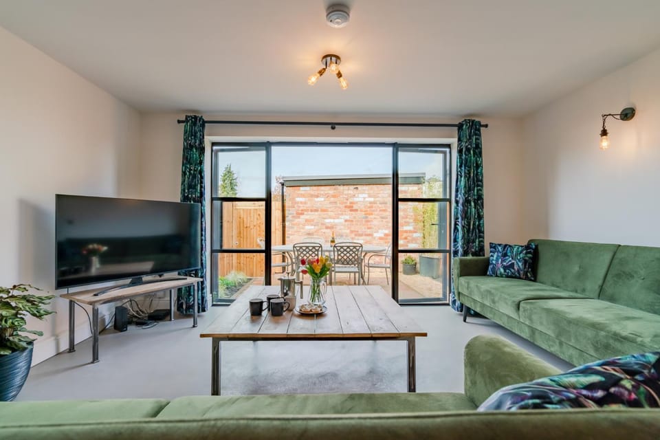 TV and multimedia, Living room, Seating area