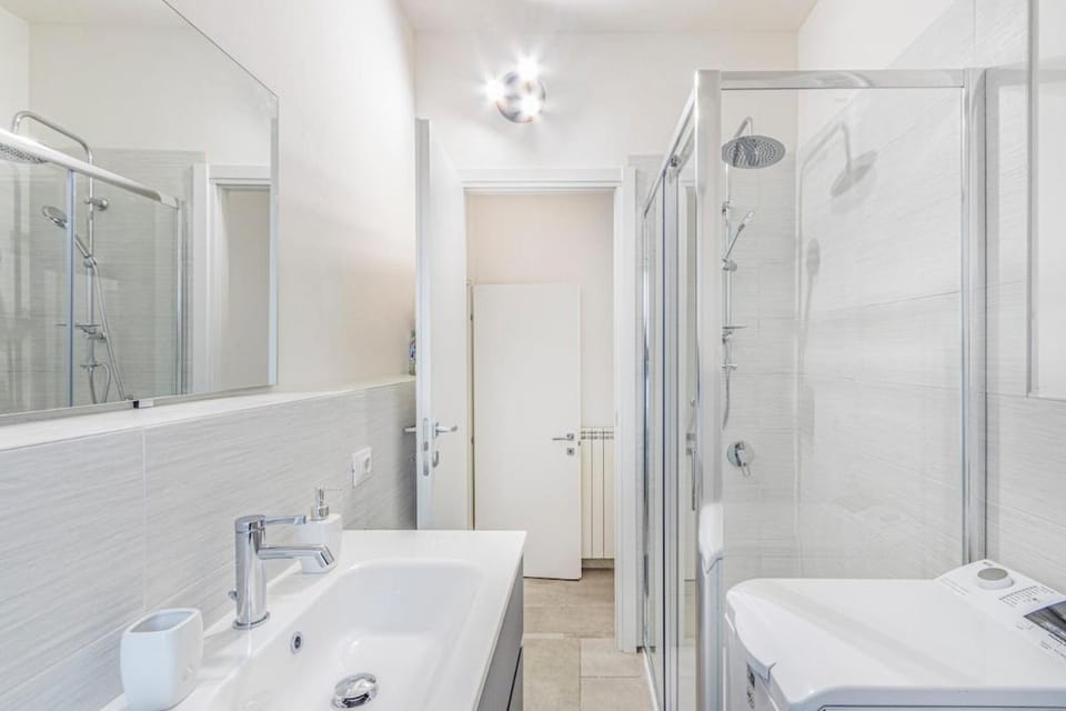 Mutina Design Suite - City life & Hesperia Hospital Apartment in Modena