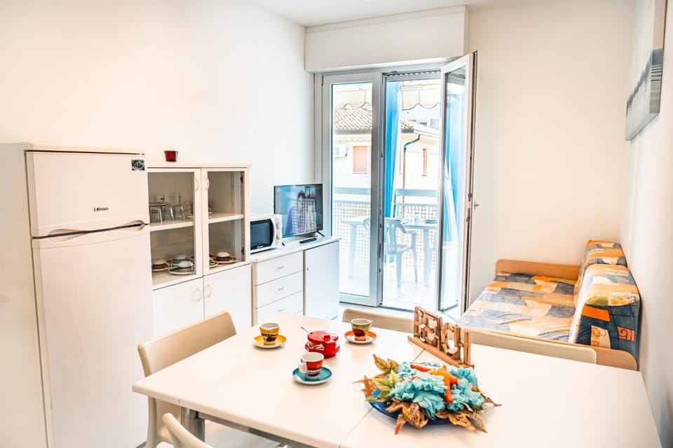 TV and multimedia, Dining area