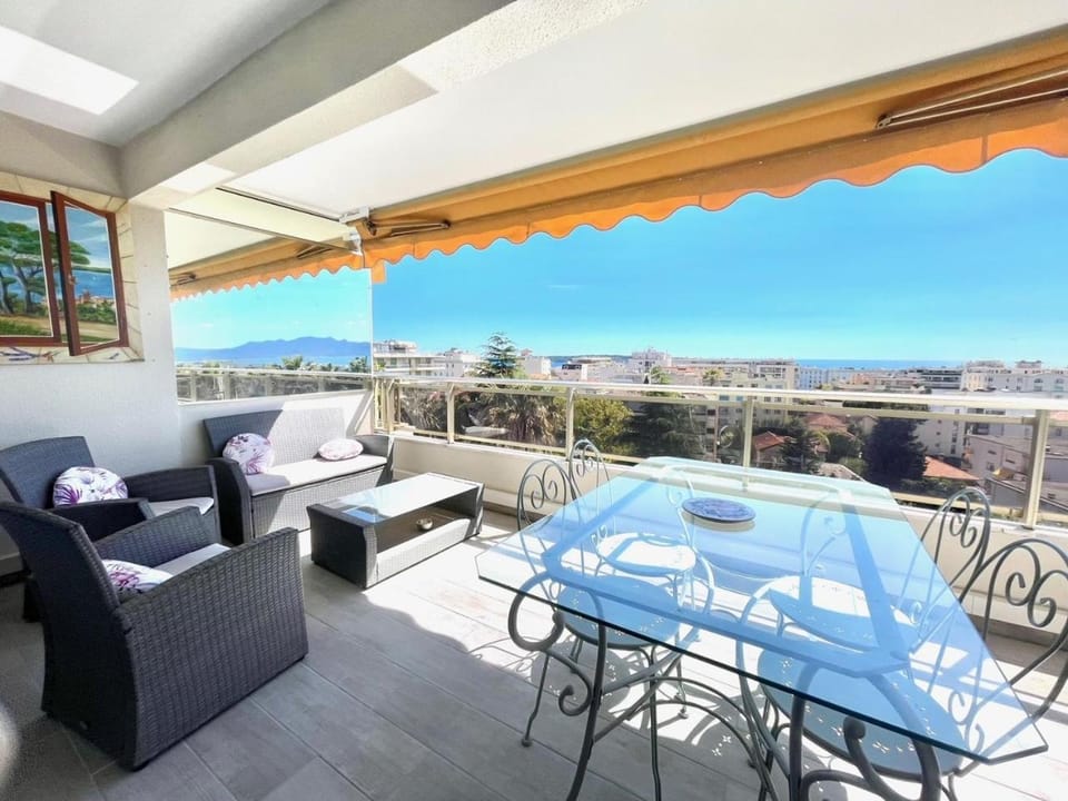 Patio, Sea view