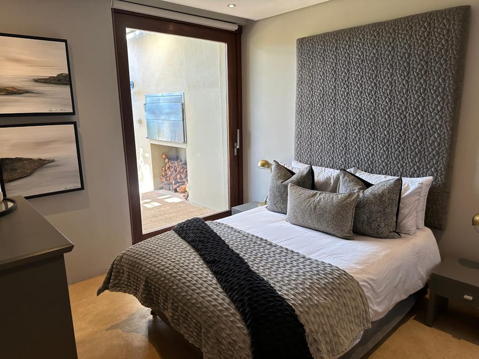 Luxury Vineyard Apartment Apartment in Cape Town