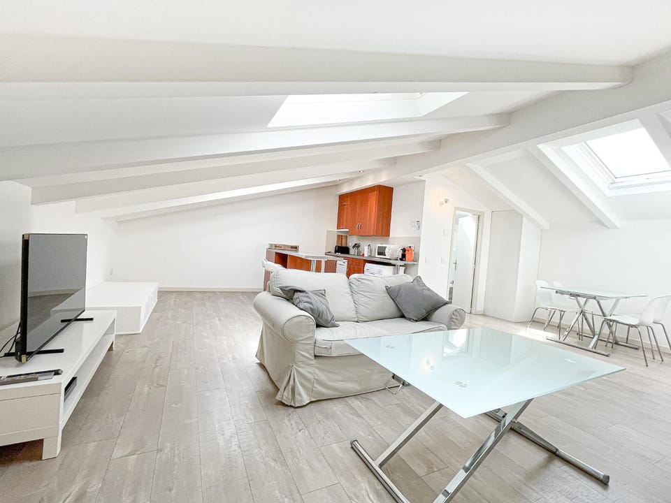 Tony Allard By Winsome Destination 4C Apartment in Cannes